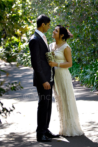 Botanical Gardens Weddings on Post Wedding Session   Royal Botanical Gardens Sydney   Bronte