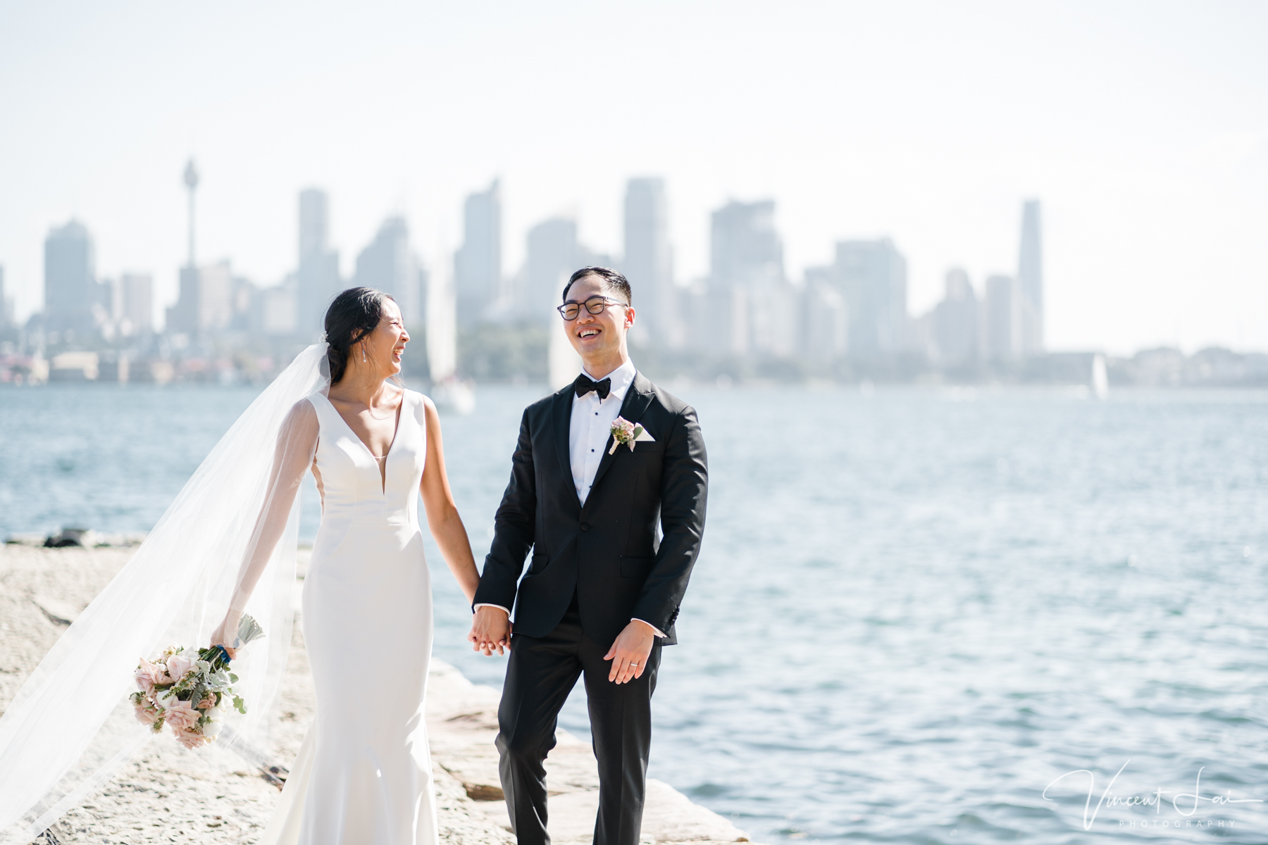 Relaxed Wedding Photos at Bradley Head Amphitheater