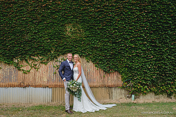 Relaxed Documentary Country Wedding on a Private Property